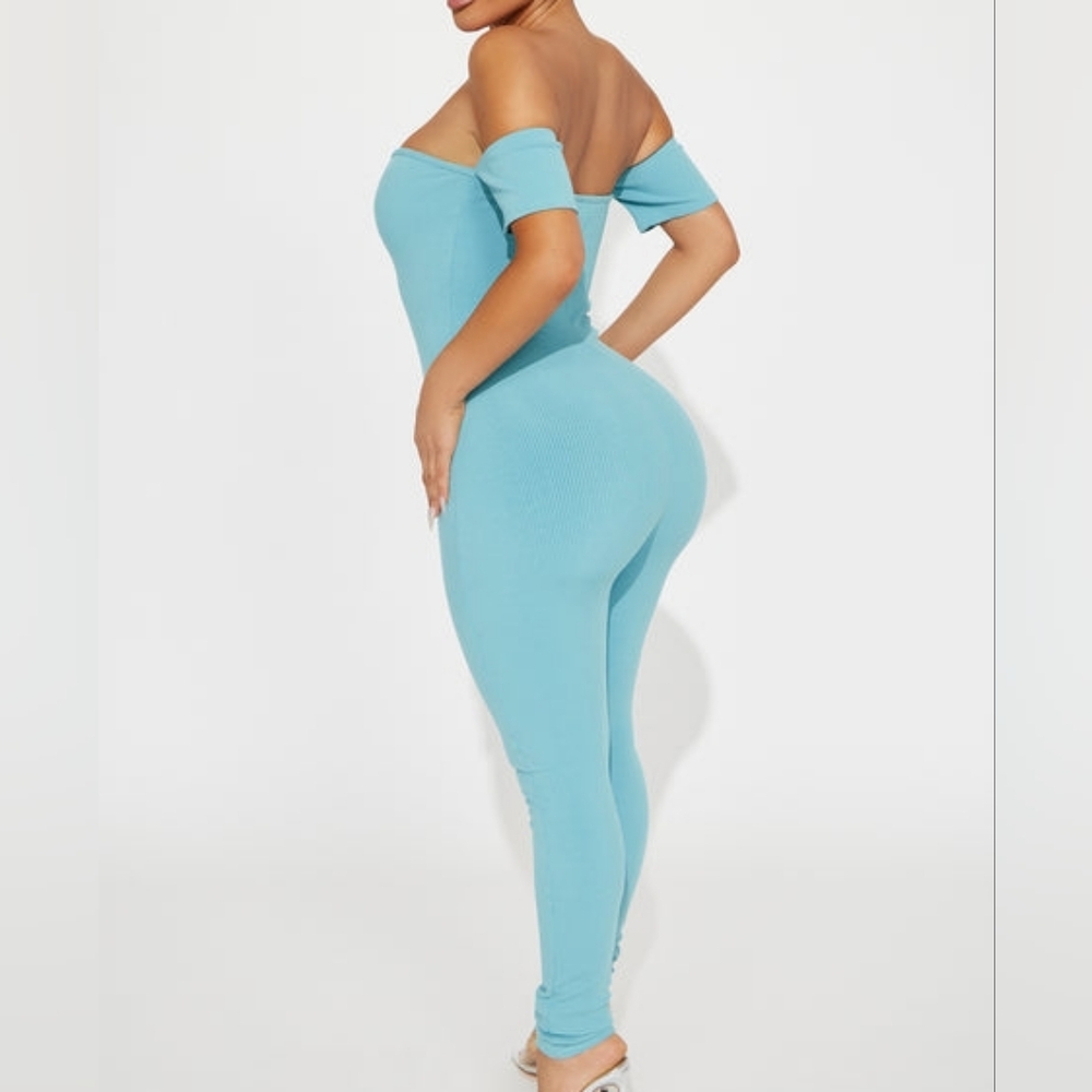 Off-Shoulder Blue Ribbed Jumpsuit - Picture 2 of 3